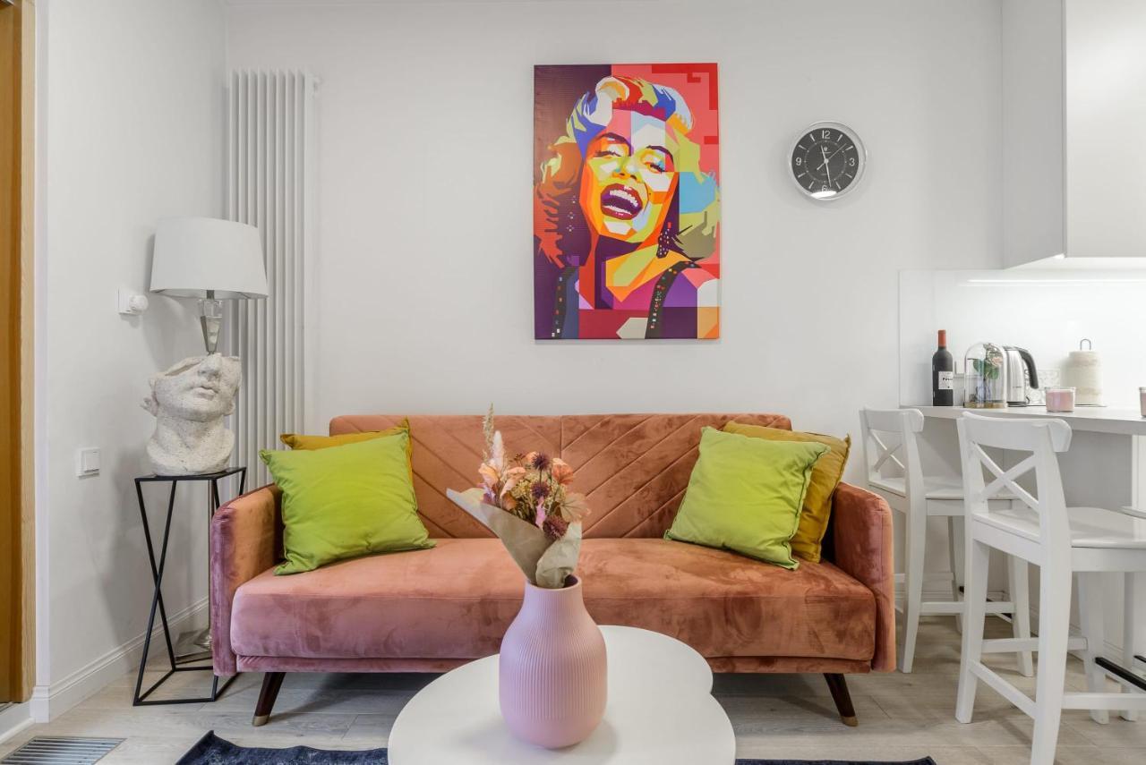 Luxury Apartments On Grzybowska Street In Varsavia Esterno foto