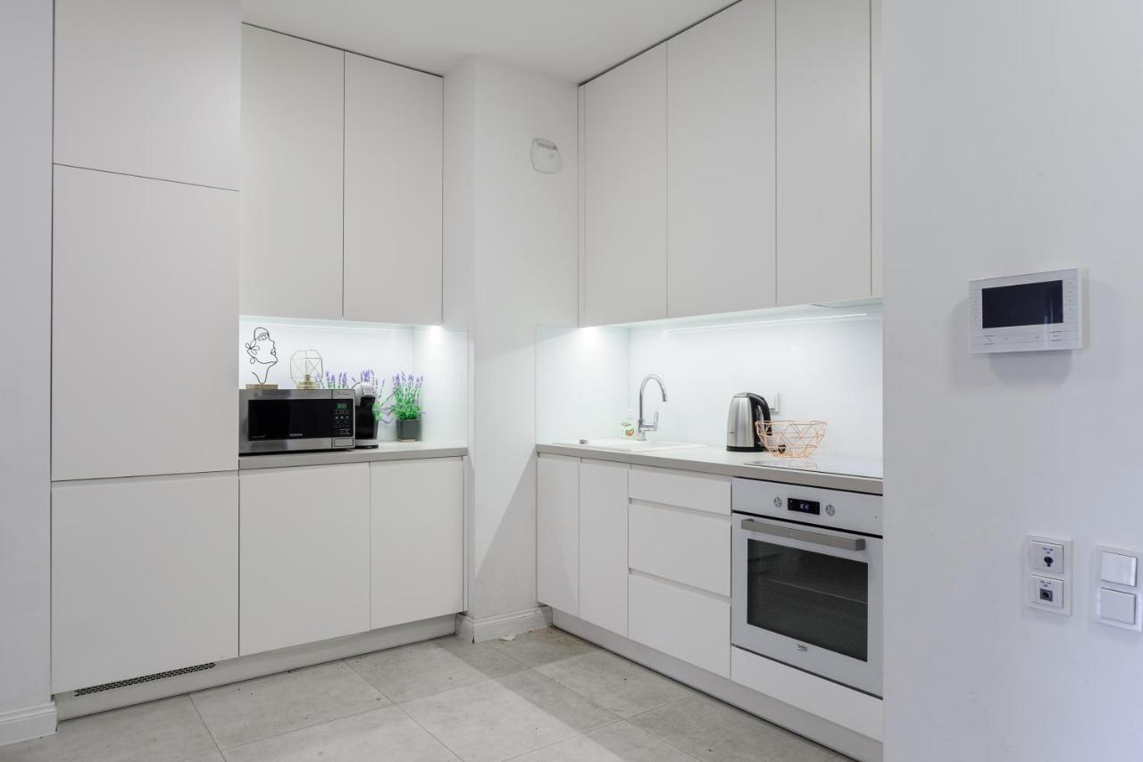 Luxury Apartments On Grzybowska Street In Varsavia Esterno foto
