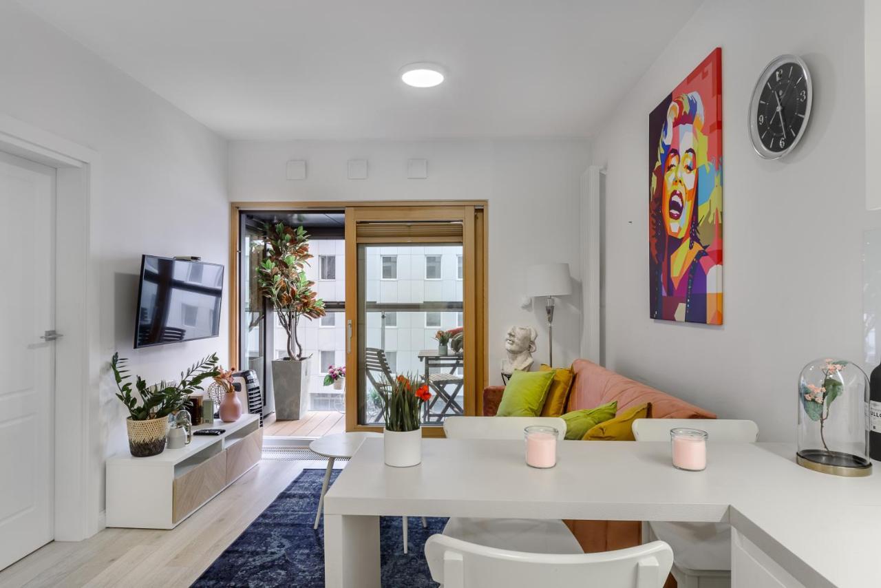 Luxury Apartments On Grzybowska Street In Varsavia Esterno foto